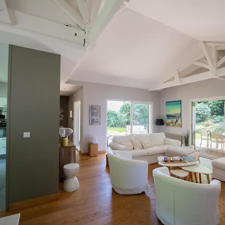 Spacieuse à Arcachon, Proche De Pereire, Jardin *