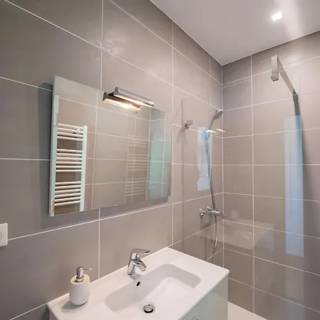 Villa Spacieuse à Arcachon, Proche De Pereire, Jardin Arcachon