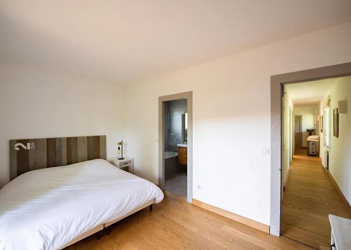 Spacieuse à Arcachon, Proche De Pereire, Jardin Villa